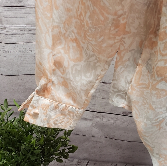 Rose & Olive Blouse B - Picture 4 of 6